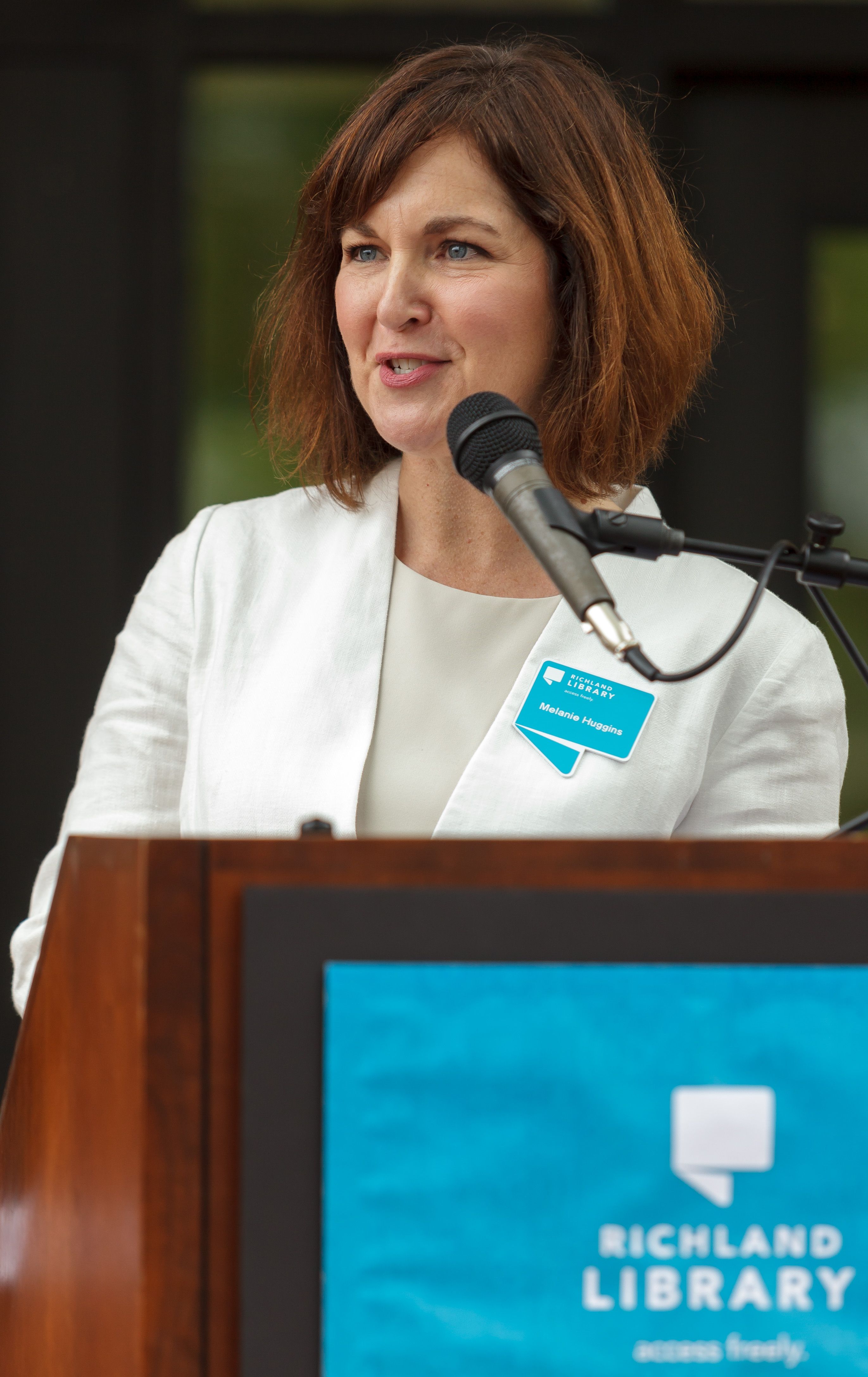 Photo of Melanie Huggins